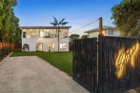 SPRINGS At Lonsdale - Darwin Holiday 0