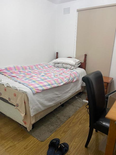 Springvale Single Room For Rent - Darwin Holiday 0