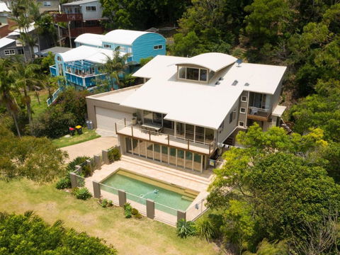 Stanwell Beach Glass House - Darwin Holiday 1