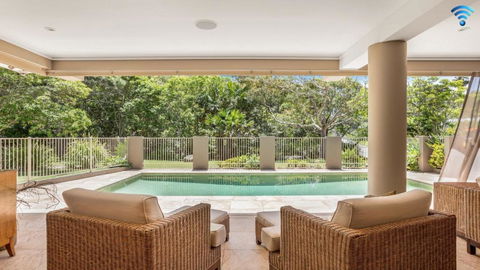 Stanwell Beach Glass House - Darwin Holiday 0