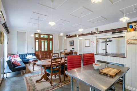 Studio In Ashgrove W Bedroom Loft - Darwin Holiday 1