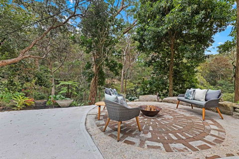 Stunning Peaceful Holiday Haven With Waterfall - Darwin Holiday 3