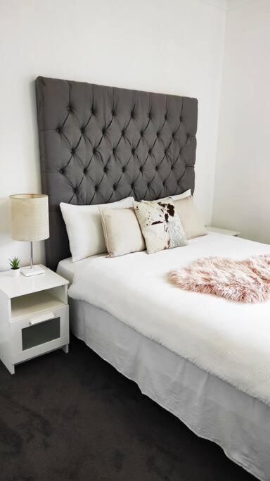 Stylish Spacious Auburn 3Bedroom House Near Olympic Park ANZ Stadium DFO Pet Friendly - Darwin Holiday 1