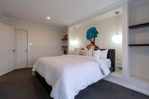 Sun Seeker At Marino - Expansive Luxury Pool Home - Darwin Holiday 2