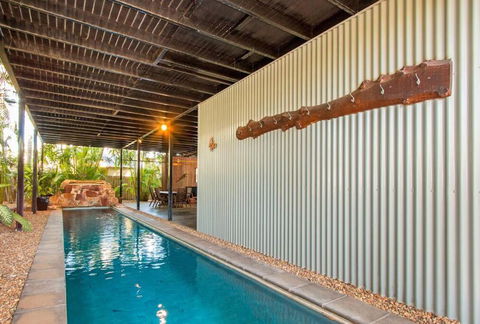 Sunset Oasis - Darwin Holiday 3