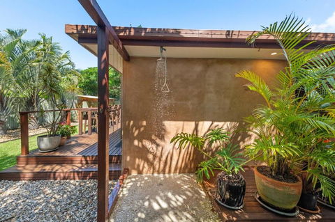 Tallow Beach Retreat - Darwin Holiday 1