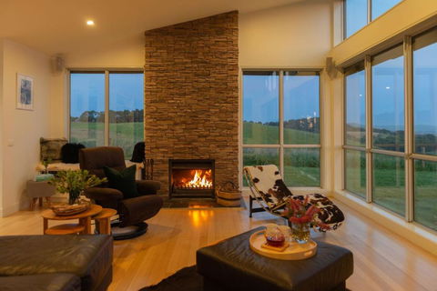 Tall Trees Country Escape - Darwin Holiday 3