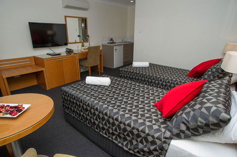 The Grapevine Motel - Darwin Holiday 1