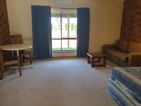 The Finley Palm Motor Inn - Darwin Holiday 3