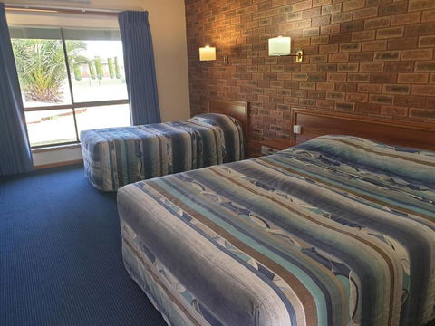 The Finley Palm Motor Inn - Darwin Holiday 1