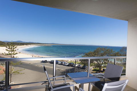 Beachpoint, Unit 303, 28 North Street - Darwin Holiday 1
