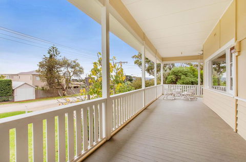 BEACHSIDE GETAWAY - DROMANA - Darwin Holiday 3