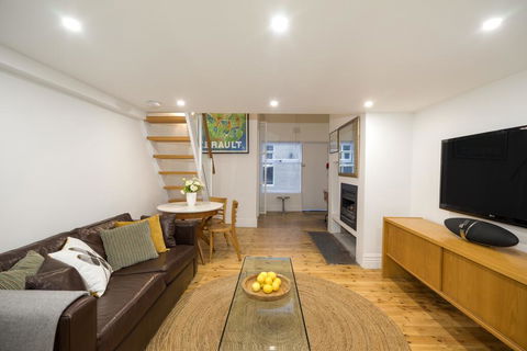 Beachside Luxury Loft Apartment - Darwin Holiday 1