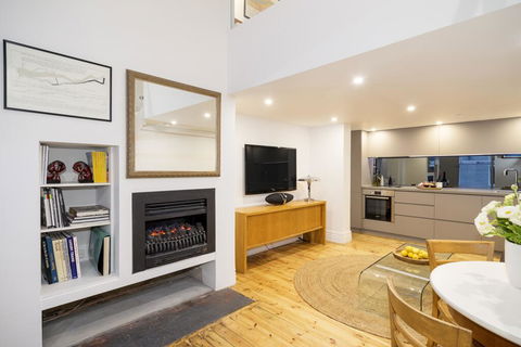 Beachside Luxury Loft Apartment - Darwin Holiday 3