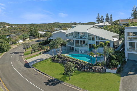 Beachside Luxury, Sunrise Beach - Darwin Holiday 0