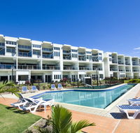 Beachside Magnetic Harbour Apartments
