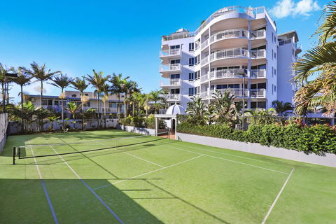 Beachside Resort Kawana Waters - Darwin Holiday 3