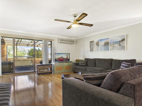 Beachway - Beach Access At End Of Street - Darwin Holiday 1