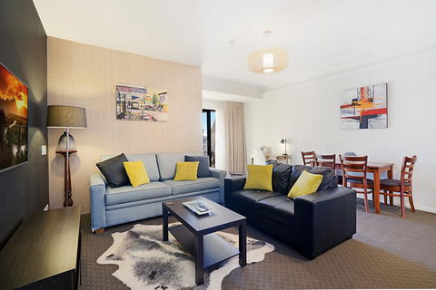 Beau Monde Apartments Newcastle - Boulevard Apartments - Darwin Holiday 1