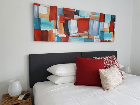 Beau Monde Apartments Newcastle - Worth Place Apartment - Darwin Holiday 1