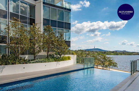 Beautiful Modern Lake View Apartment - Darwin Holiday 0