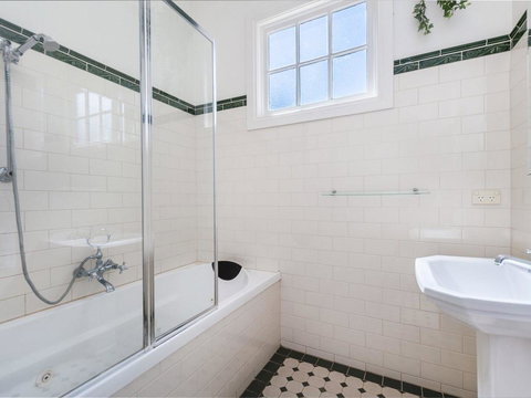 Beauvais - Darwin Holiday 1