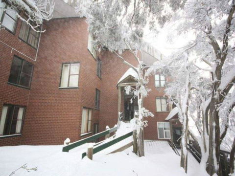 Beehive 18 - Darwin Holiday 0