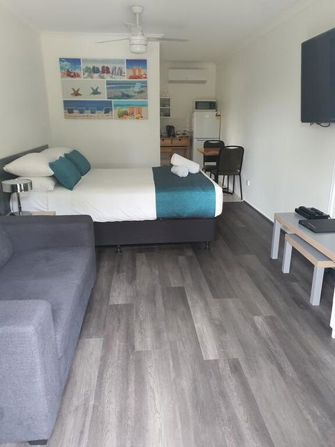 Beerwah Motor Lodge - Darwin Holiday 3