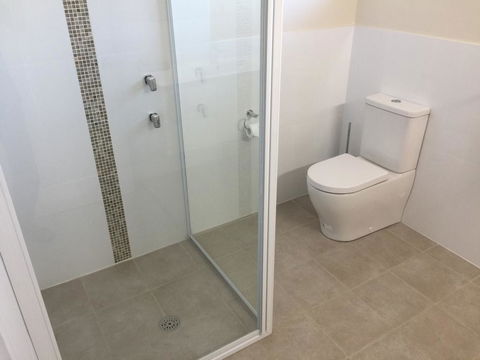 Bega Village Motor Inn - Darwin Holiday 2