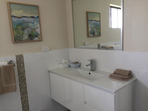 Bega Village Motor Inn - Darwin Holiday 3