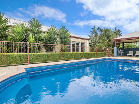 BEL MIREN - ESSINGTON - Darwin Holiday 0