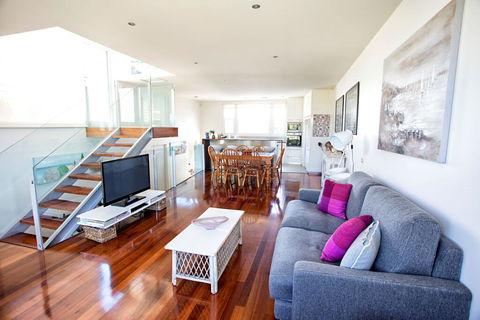 BELLA CASA - Darwin Holiday 1