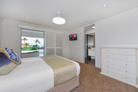 Belle Of Broadbeach - Darwin Holiday 1