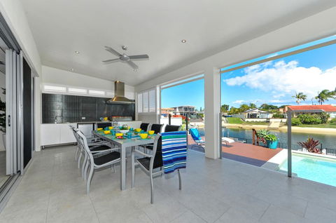 Belle Of Broadbeach - Darwin Holiday 2
