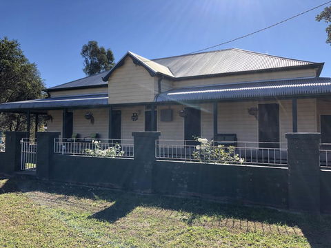 Bellmeadow Homestead - Historic Getaway - Darwin Holiday 0
