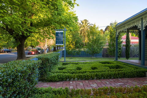 Belmont At Beechworth 2 Bedrooms, 2 Bathrooms, 2 Couples - Darwin Holiday 2