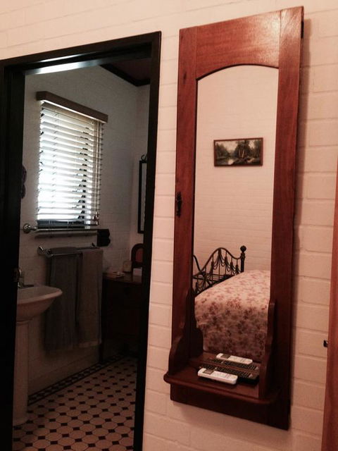 Belvoir B&B Cottages - Darwin Holiday 3