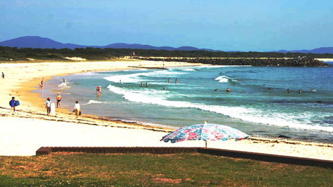 Bentley 3 - North Street - Darwin Holiday 3