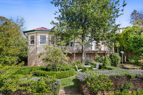 Berdea - Darwin Holiday 0