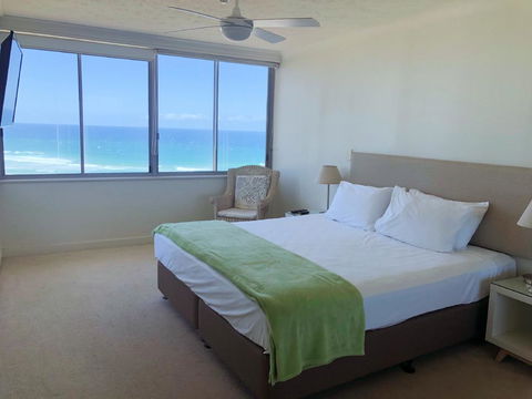 Berkeley On The Beach - Darwin Holiday 1