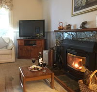 Bessie's Cottage - Darwin Holiday