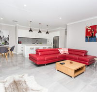 Best Central Wagga Townhouse - Darwin Holiday