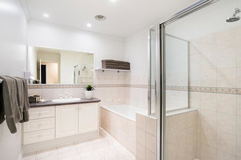 Best Western Fawkner Suites & Serviced Apartments - Darwin Holiday 3