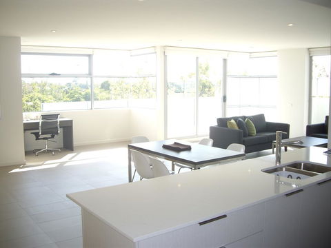 Best Western Plus The Tudor Box Hill - Darwin Holiday 1