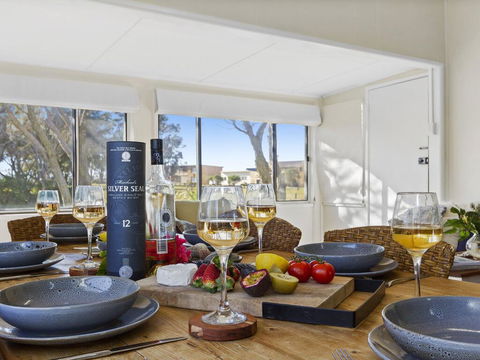 Between 2 Beaches - Comfortable Private Sanctuary - Darwin Holiday 3