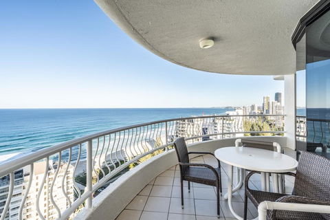 Biarritz Apartments - Darwin Holiday 1