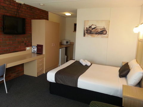 Big Valley Lakeside Paradise Motor Inn - Darwin Holiday 2