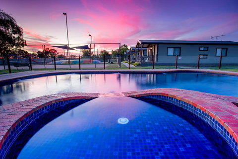 BIG4 NRMA Yarrawonga Mulwala Holiday Park - Darwin Holiday 1
