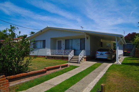 Billy's On Main, 44 Main Street - Darwin Holiday 0