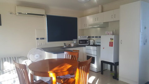 Bird N Branch - Darwin Holiday 2